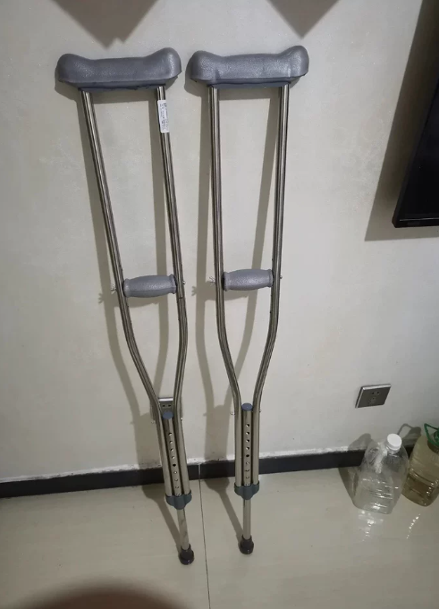 腋下双拐转让 骨折康复用的 余杭